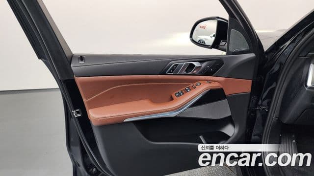 BMW X5 2025 — Photo 17/38
