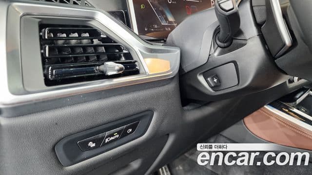 BMW X5 2025 — Photo 27/38