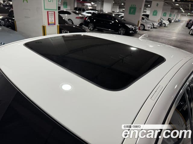 BMW 5 Series 2022 — ფოტო 16/20