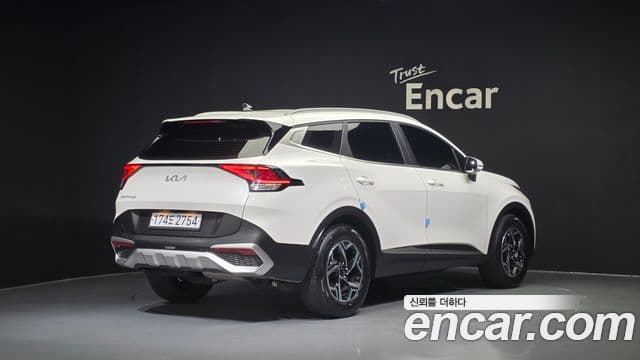 Kia Sportage 2022 — Фото 2/20
