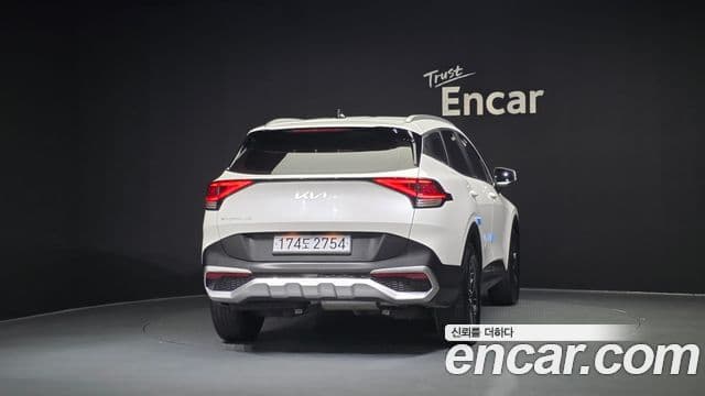 Kia Sportage 2022 — Фото 4/20