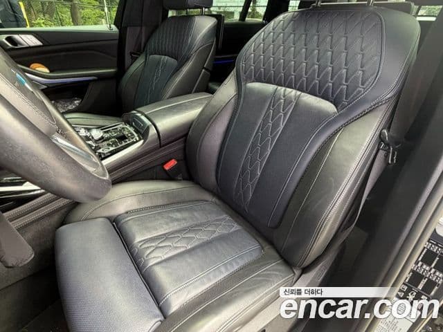BMW X7 2020 — ფოტო 9/19