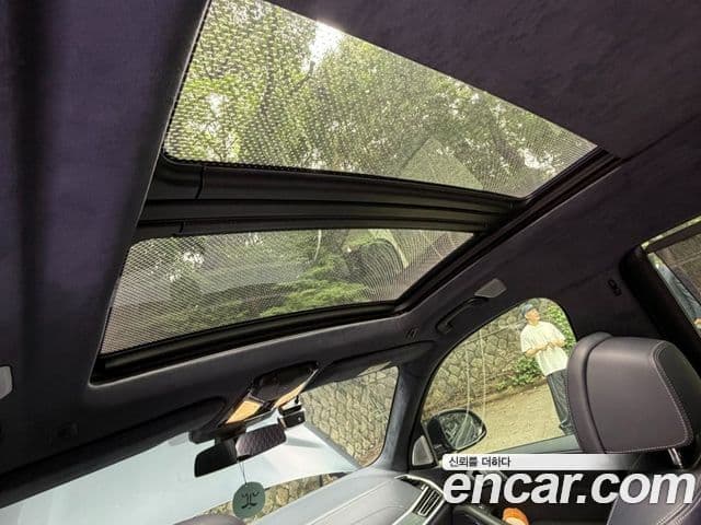 BMW X7 2020 — ფოტო 13/19