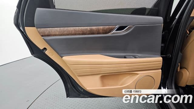 Genesis G80 2022 — Şəkil 29/35