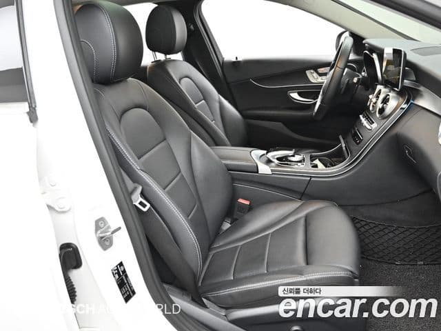 Mercedes-Benz C-Class 2019 — Şəkil 9/20