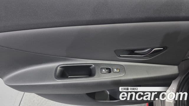 Hyundai The New Avante Hybrid 2023 — ფოტო 6/33