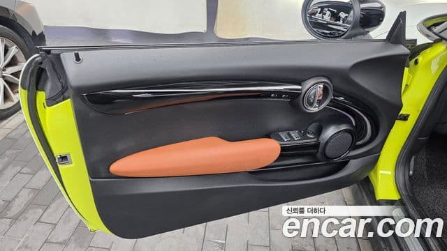 Mini Cooper S Convertible 2022 — Photo 12/31