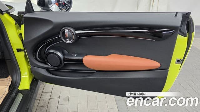 Mini Cooper S Convertible 2022 — Photo 26/31