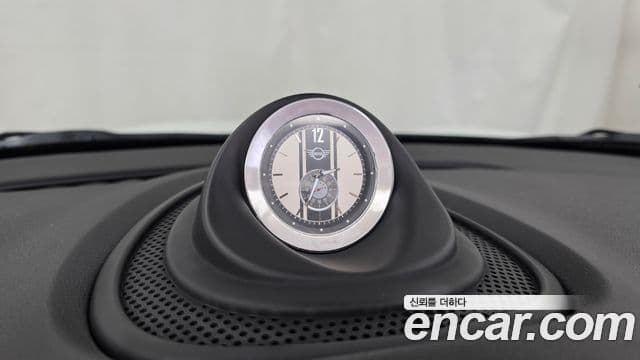 Mini Cooper S Convertible 2022 — Photo 14/31