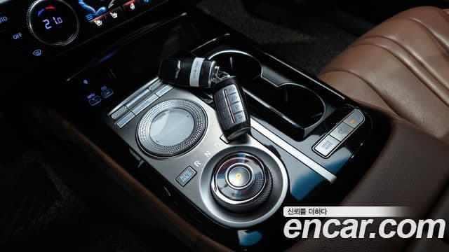 Genesis Electrified G80 2020 — Şəkil 7/20