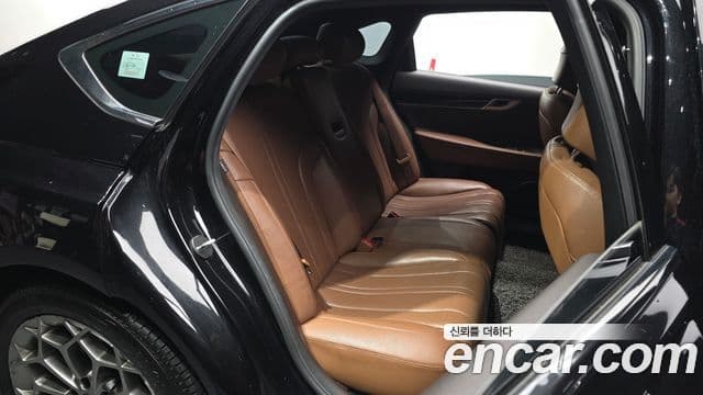 Genesis Electrified G80 2020 — Şəkil 11/20