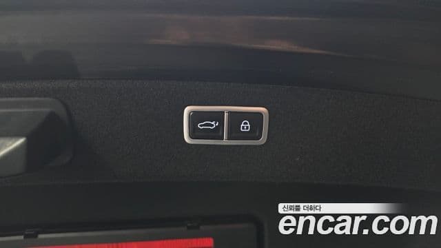 Genesis Electrified G80 2020 — Şəkil 18/20