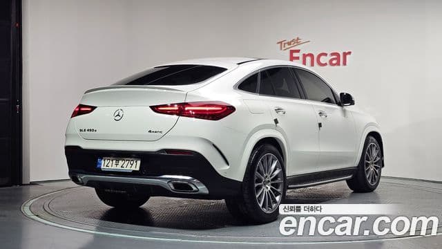 Mercedes-Benz GLE-Class 2023 — ფოტო 2/20