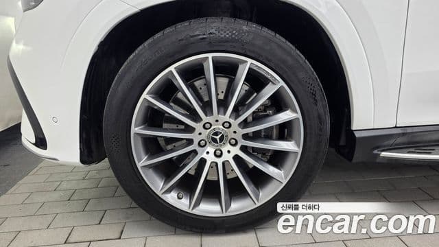 Mercedes-Benz GLE-Class 2023 — ფოტო 5/20