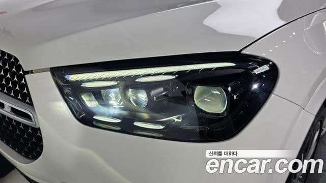 Mercedes-Benz GLE-Class 2023 — Photo 35/36