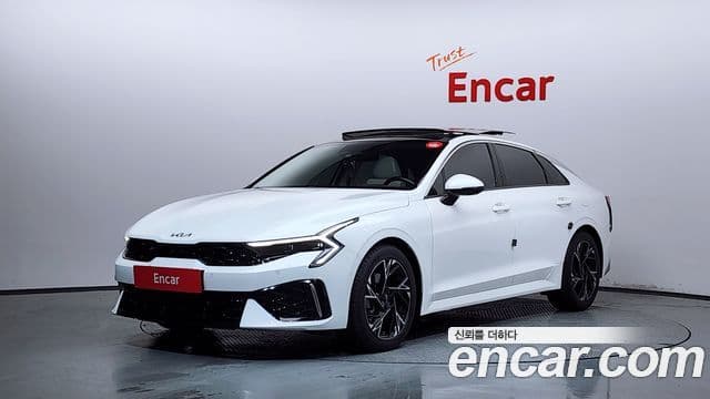 Kia K5 2023 — ფოტო 1/20