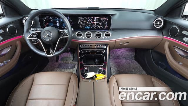 Mercedes-Benz E-Class 2022 — Фото 7/20