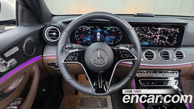 Mercedes-Benz E-Class 2022 — Фото 14/20