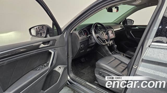 Volkswagen Tiguan 2020 — Şəkil 10/20