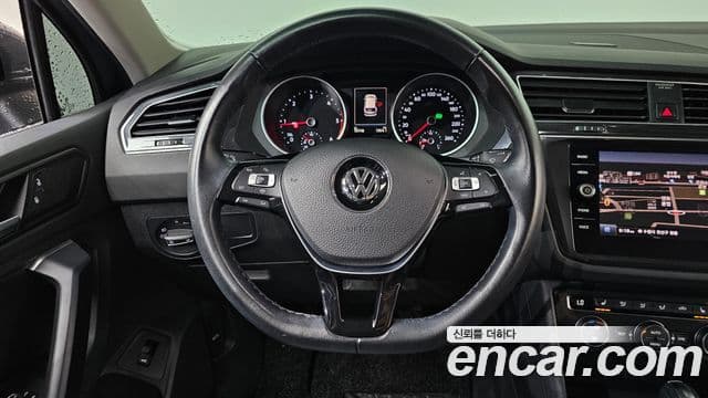 Volkswagen Tiguan 2020 — Şəkil 13/20