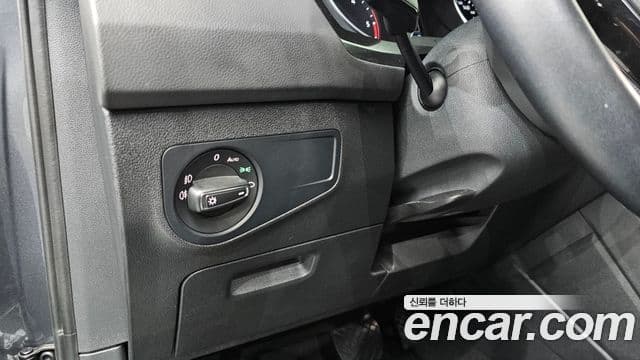 Volkswagen Tiguan 2020 — Şəkil 18/20