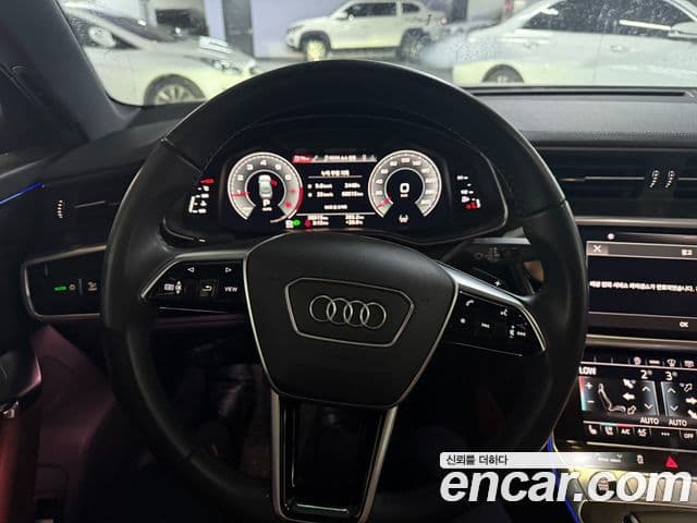 Audi A6 2021 — Şəkil 14/17