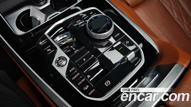 BMW X7 2024 — Фото 9/20
