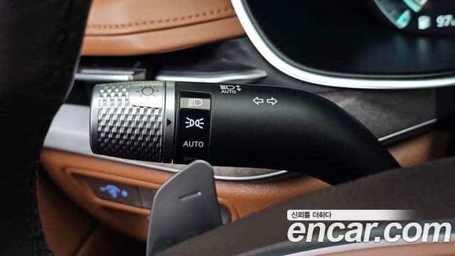 Genesis G80 2023 — Photo 24/34