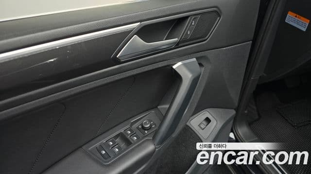 Volkswagen Tiguan 2019 — Şəkil 15/20