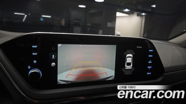 Hyundai Sonata 2021 — ფოტო 16/20