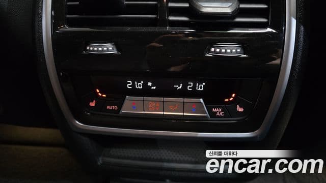 BMW X6 2021 — ფოტო 18/20