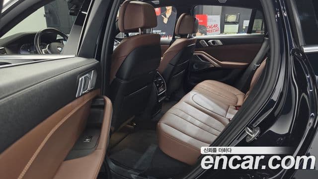BMW X6 2021 — Photo 14/33