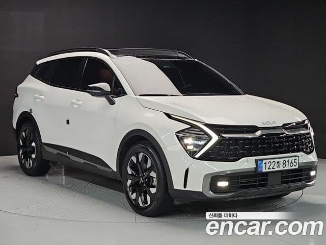 Kia Sportage 2021 — Фото 1/20