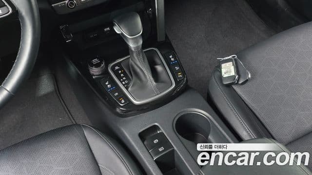 Kia Seltos 2023 — ფოტო 9/20