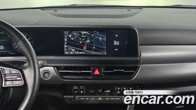 Kia Seltos 2023 — ფოტო 17/20