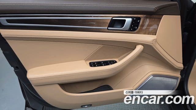 Porsche Panamera 2018 — Şəkil 4/34