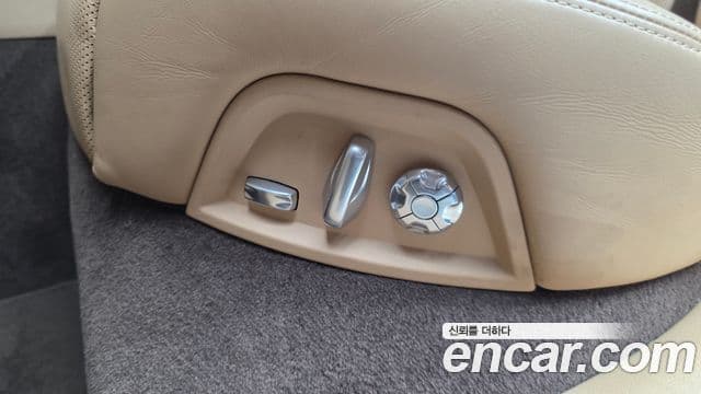 Porsche Panamera 2018 — Şəkil 27/34