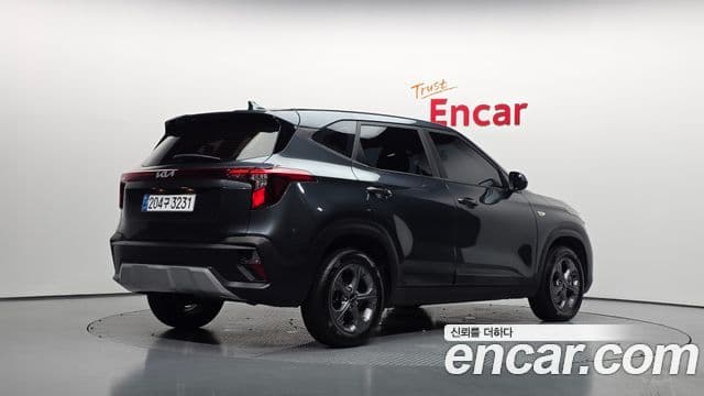 Kia Seltos 2023 — Şəkil 2/20