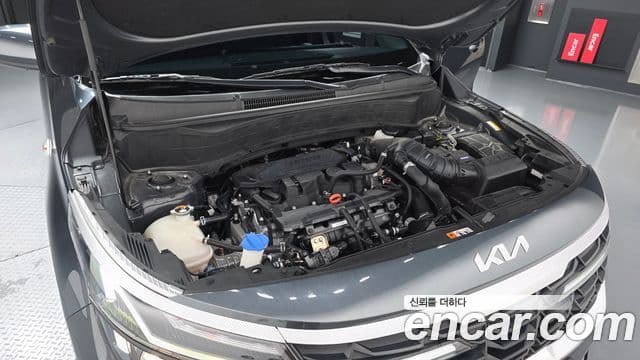 Kia Seltos 2023 — Şəkil 6/20