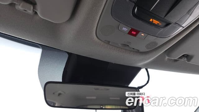 Kia Seltos 2023 — Şəkil 18/20