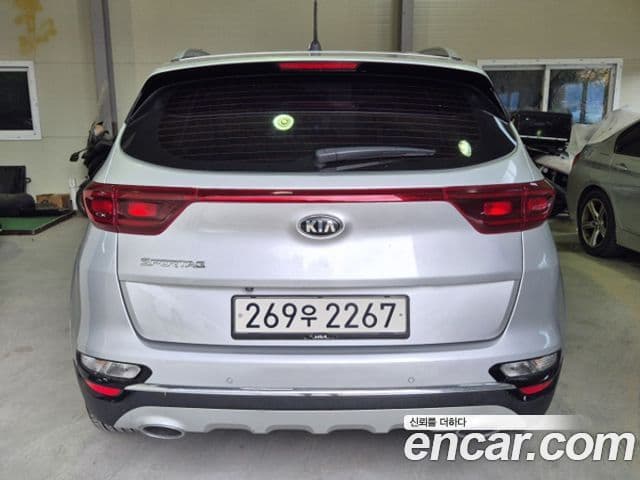 Kia Sportage The Bold 2021 — ფოტო 4/10