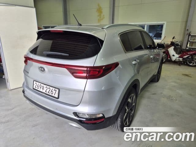 Kia Sportage The Bold 2021 — ფოტო 5/10