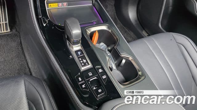 Lexus NX450h+ 2024 — ფოტო 8/20