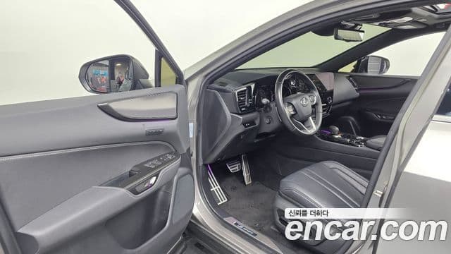 Lexus NX450h+ 2024 — ფოტო 9/20