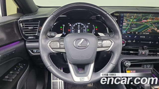 Lexus NX450h+ 2024 — Photo 4/34