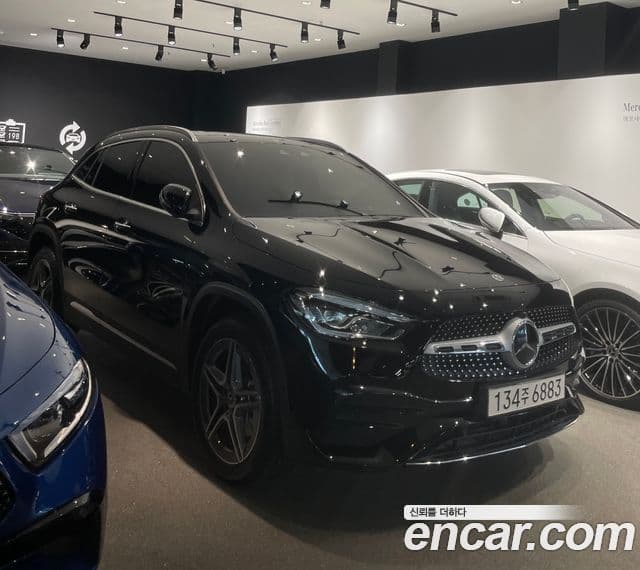 Mercedes-Benz GLA-Class 2022 — Фото 3/3