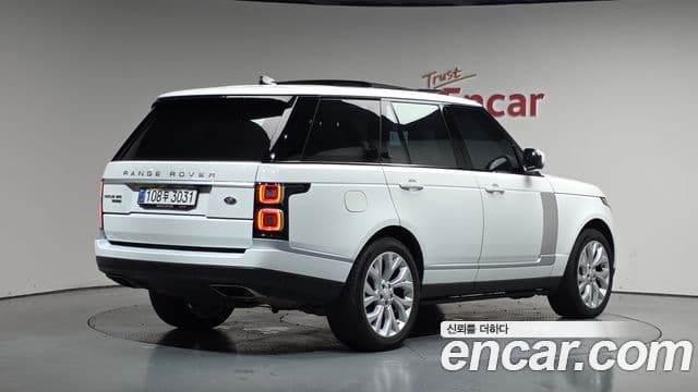 Land Rover Range Rover 2019 — ფოტო 2/20
