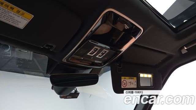Land Rover Range Rover 2019 — Photo 29/40