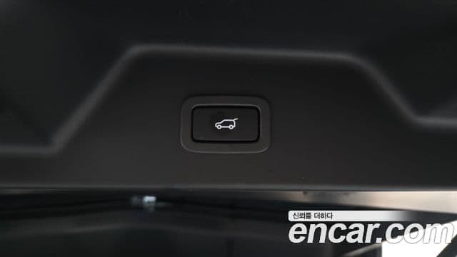 Land Rover Range Rover 2019 — Photo 37/40