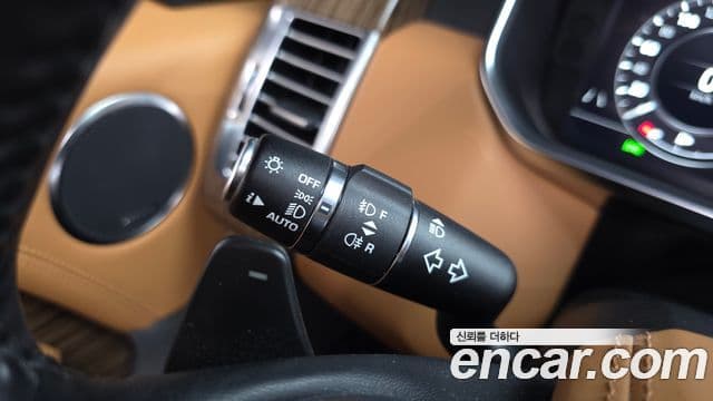 Land Rover Range Rover 2019 — Photo 5/40